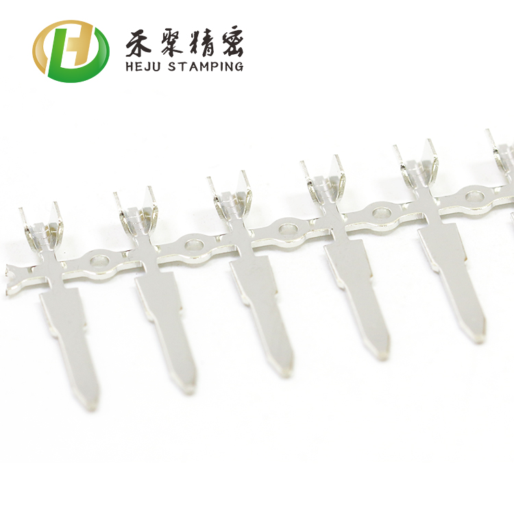 連接器端子、卡類端子、端子